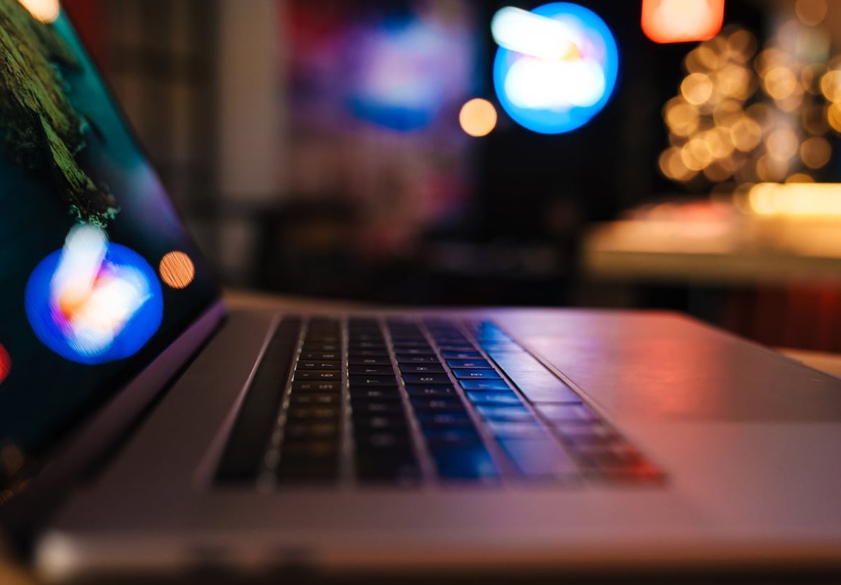 login screen laptop